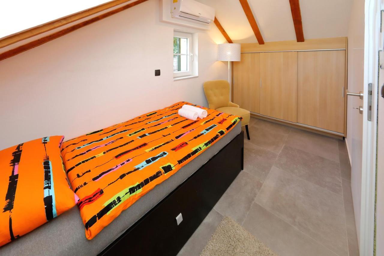 Ferienhaus Stone Diamond Zadar